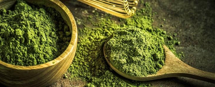 Phân biệt bột matcha và bột trà xanh, cách dùng và công dụng mỗi loại