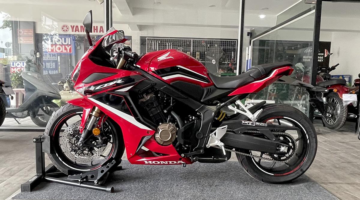 CBR650R Khuyến mãi khủng, giá bao lăn bánh 268 triệu, giao xe ngay, hỗ trợ trả góp