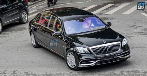 Mercedes-Maybach S650 Pullman - Sedan siêu sang dài 6,5 mét trên phố Hà Nội