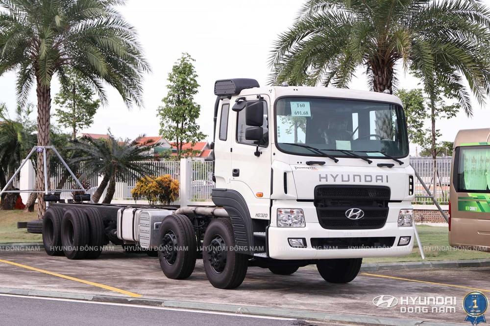 Hyundai HD320
