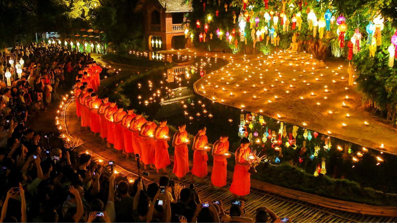 le-hoi-loy-krathong