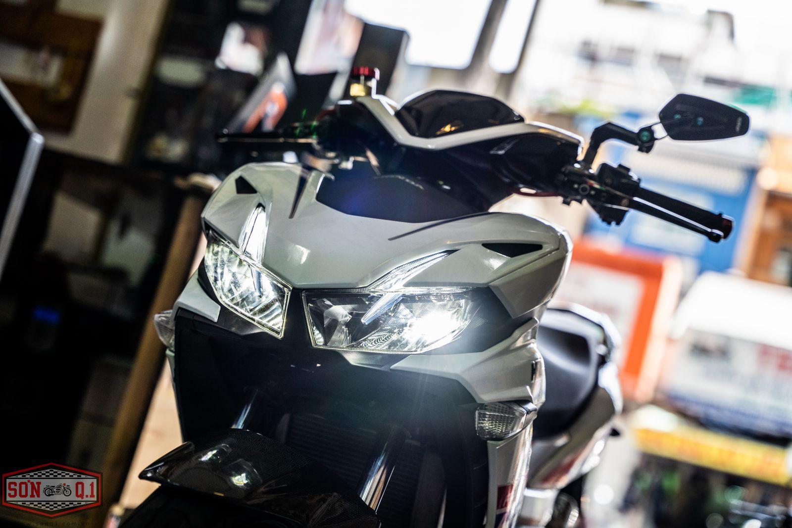 Winner X V3 độ Full Option đồ chơi khủng và hài hào : Brembo GP4RX Nickel Billet / Đồng hồ Koso Monk