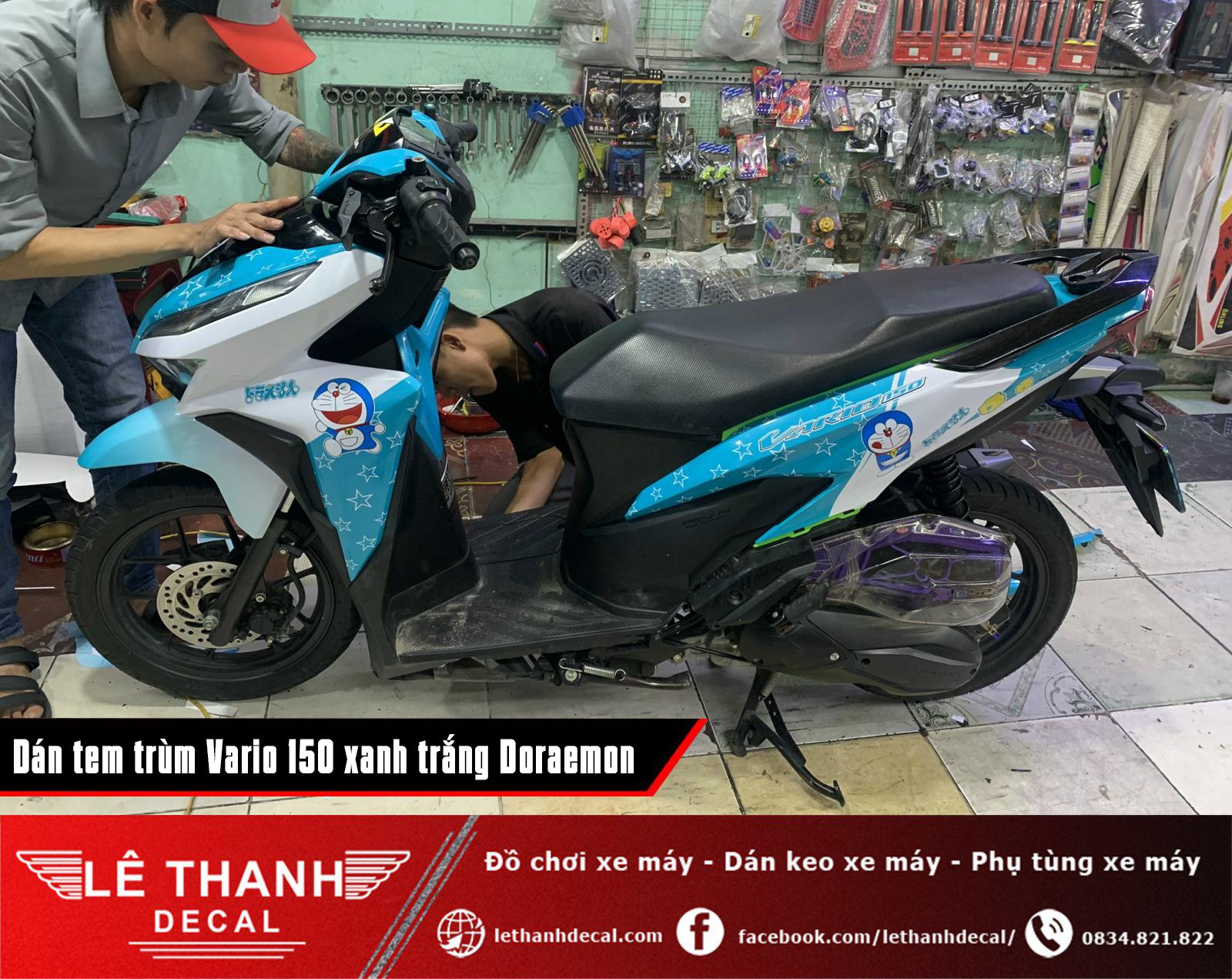Dán tem trùm Vario 150 xanh trắng Doraemon