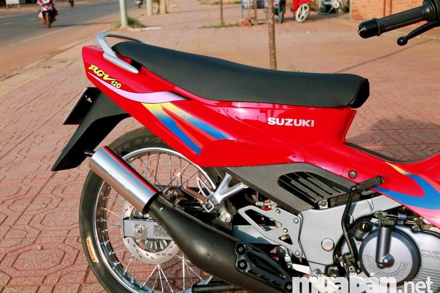 Suzuki Xipo là mẫu xe côn tay underbone với động cơ 120 phân khối