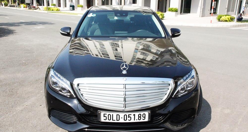 Đánh giá xe Mercedes-Benz C-class 2015 phần đầu 1.