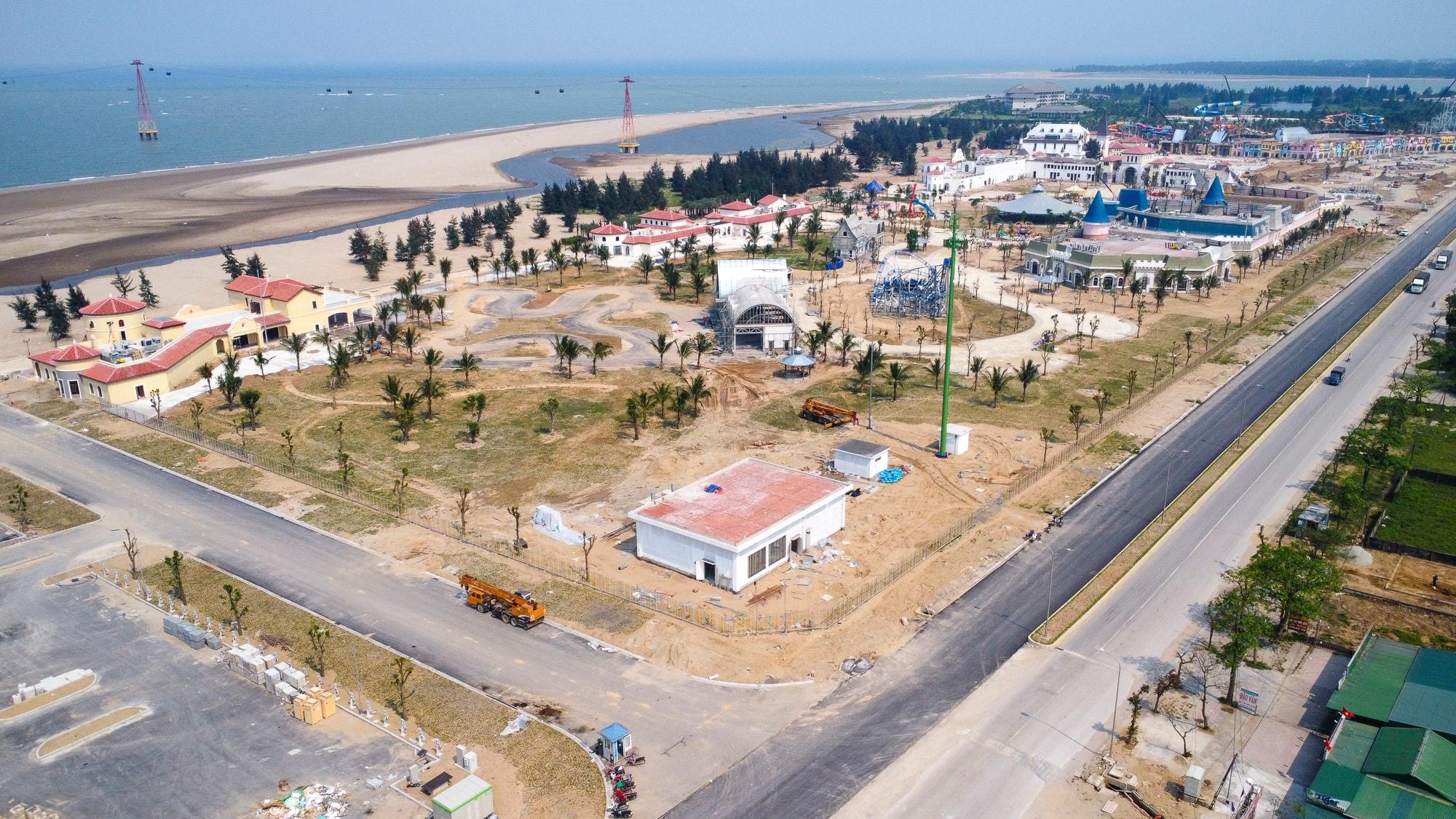 VinWonders Cửa Hội: 'Siêu phẩm' du lịch mới tại Nghệ An