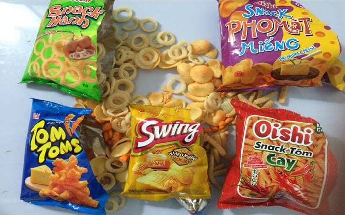 Bao nhiêu calo có trong một gói bim bim, snack? Ăn nhiều có tốt không?