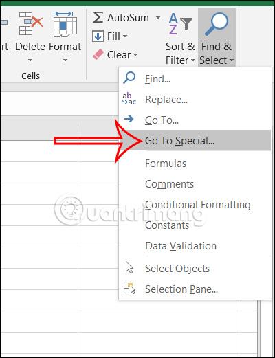 Tìm dòng trống trong bảng Excel