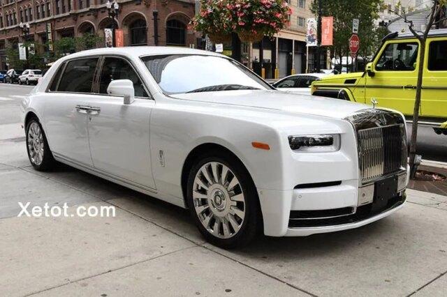 Rolls Royce Phantom EWB 2024: Chi tiết thông số xe và giá bán mới nhất