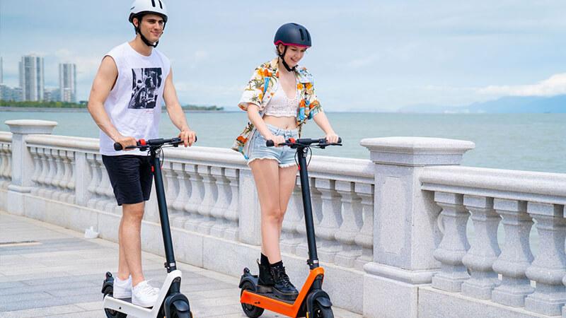 Xe scooter điện đang dần trở thành một hiện tượng đầy mới mẻ trong đời sống hiện đại