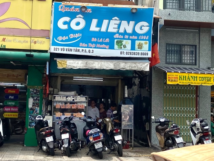 Quán Cô Liêng nằm trên đường Võ Văn Tần, quận 3.