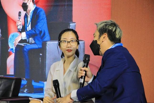 Giấc mơ 'phù thủy' của cô gái tiên phong