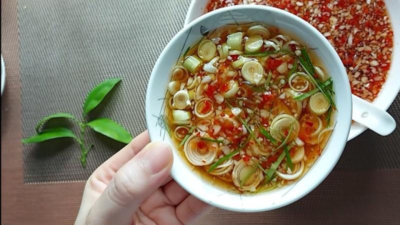 Cách pha nước mắm chấm ốc ngon, ăn một lần là ghiền