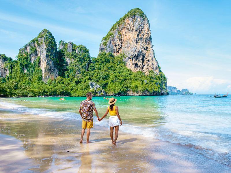 5 Bãi biển Thái Lan nổi tiếng, thu hút khách du lịch nhất 2025