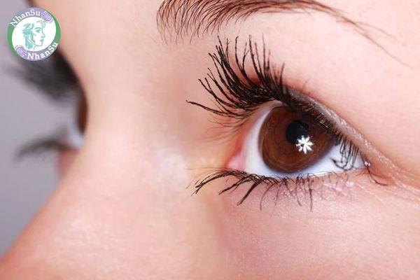 Mắt phải giật ở nam, nữ là điềm báo gì? Nháy giật mắt phải liên tục ở nam, nữ dự báo điềm xui hay hên?