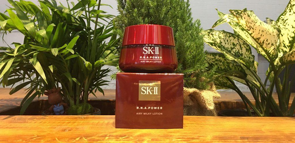milky80 3 1024x495 - Kem chống lão hóa SK-II cho da dầu RNA Power Airy Milky Lotion 80g