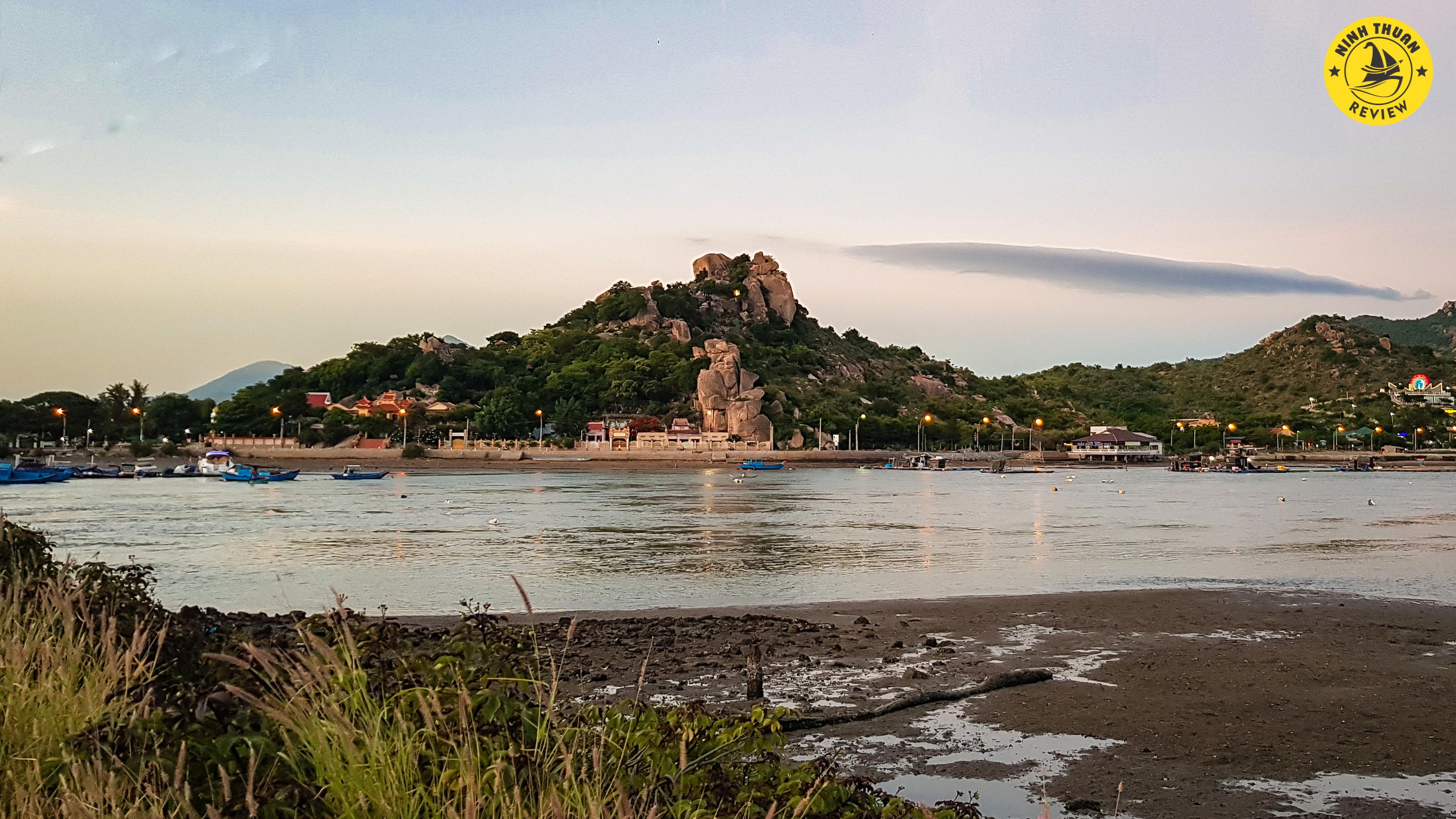 Top 12 Địa điểm Du Lịch Ninh Thuận nổi tiếng và miễn phí Cực Chill