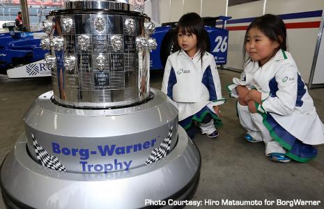 Sato, Borg-Warner Trophy center of attention on Honda thanks day in Japan