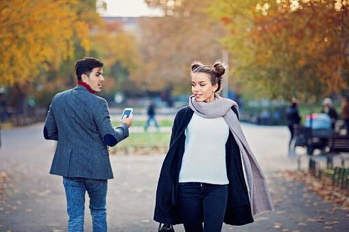 TẠI SAO ĐÃ CÓ NGƯỜI YÊU NHƯNG LẠI BỊ SAY NẮNG BỞI MỘT NGƯỜI KHÁC?