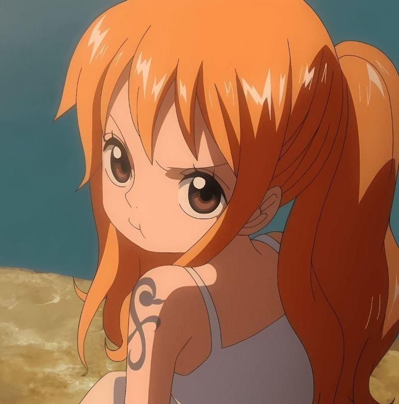 Nami bĩu môi đáng yêu trong khoảnh khắc ngộ nghĩnh