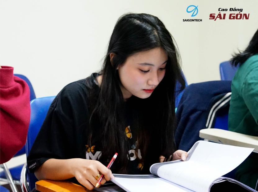 Những điều cần biết về ngành Ngôn Ngữ Anh