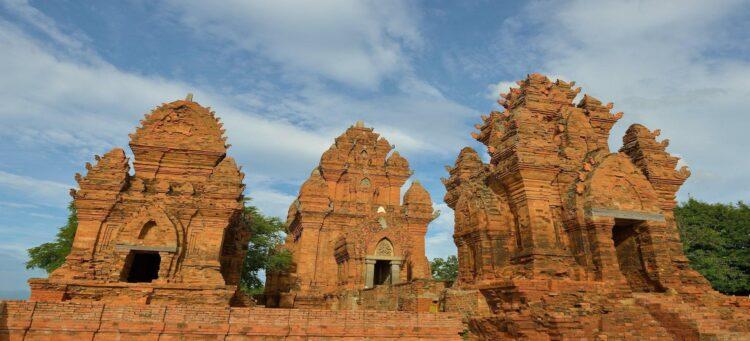 Top 15 địa điểm du lịch Ninh Thuận cực hot, đẹp quên lối về