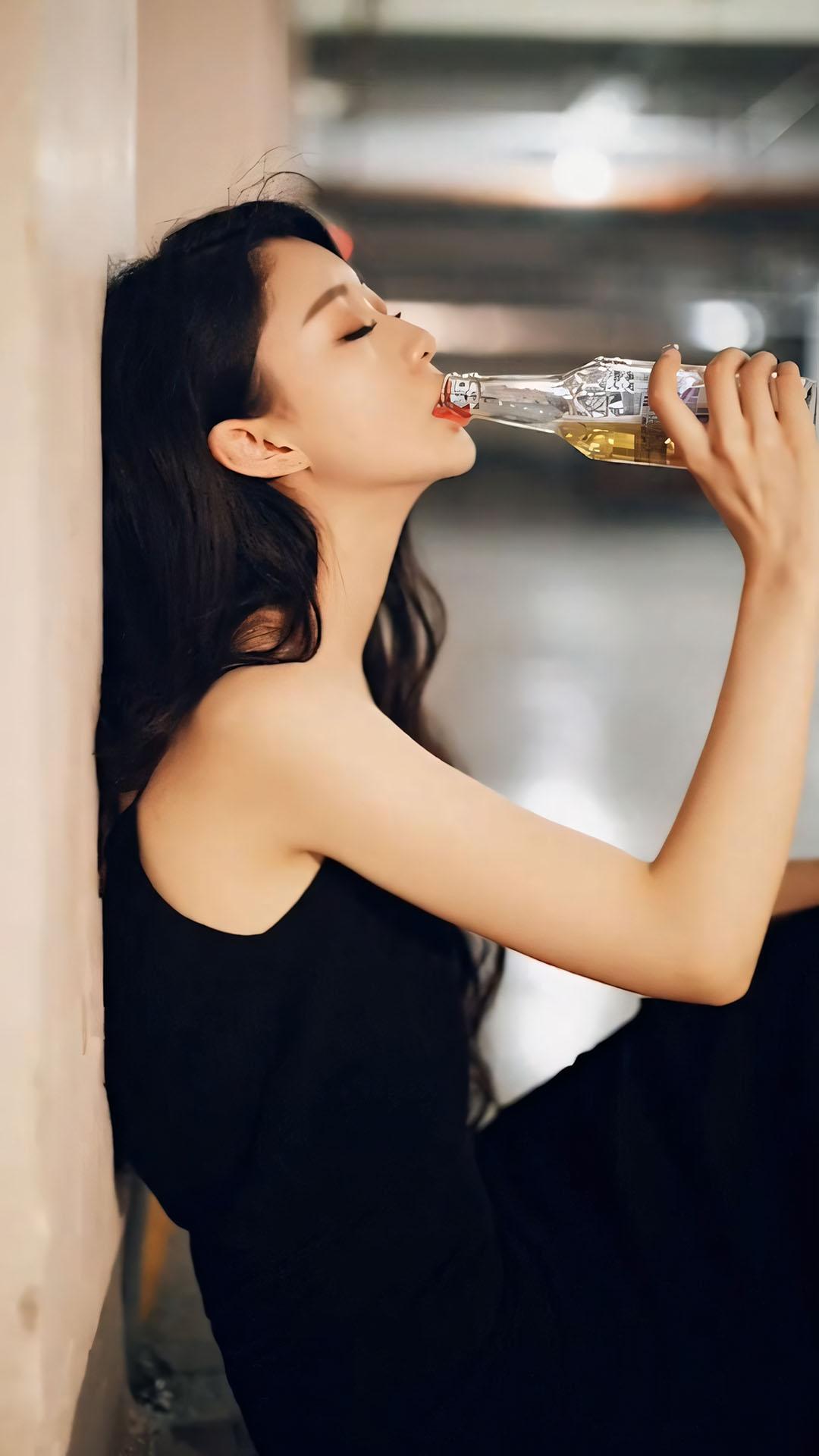 Ảnh Bia Nhậu Buồn, Ảnh Thất Tình Buồn Uống Bia Một Mình