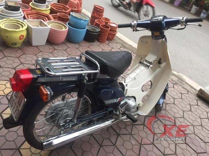 Loạt Honda Cub 82 gây sốt giá đắt đỏ đến trăm triệu