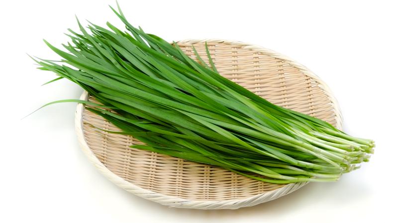 Lá hẹ xào trứng có tác dụng gì​? Những lưu ý bạn nên biết