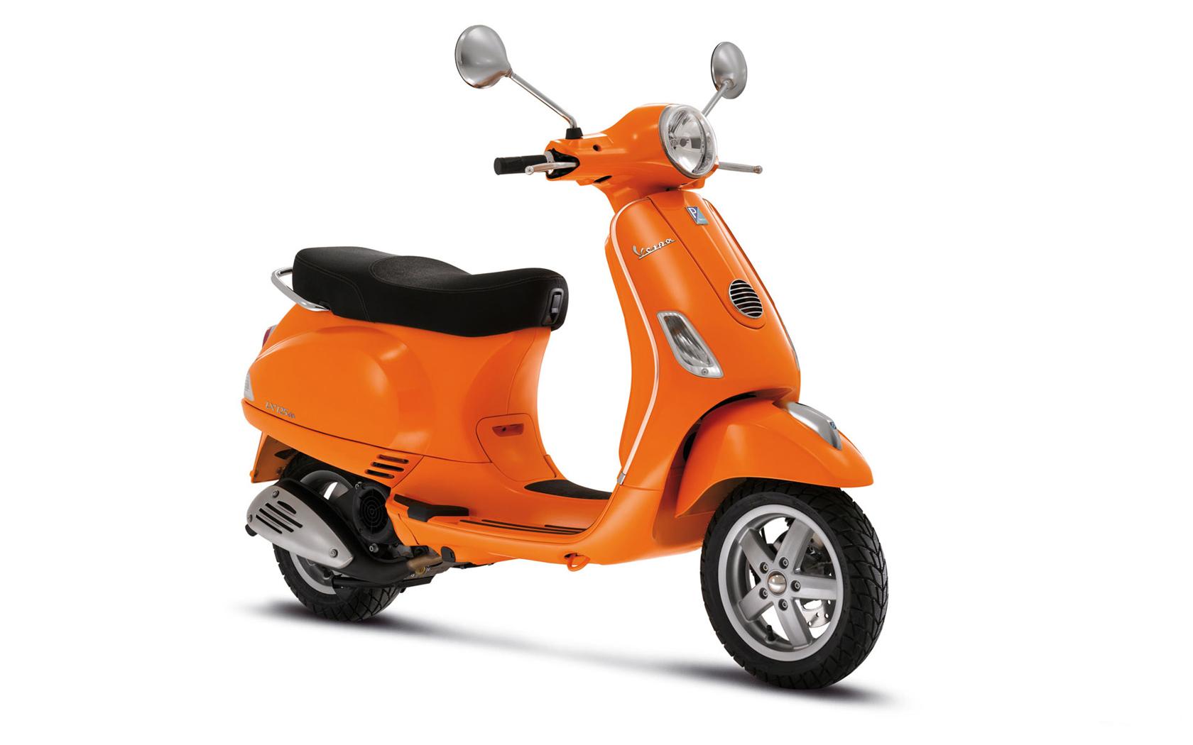 Vespa LX 125 i.e “ sự kết hợp của vẽ đẹp nguyên bản và công nghệ hiện đại”