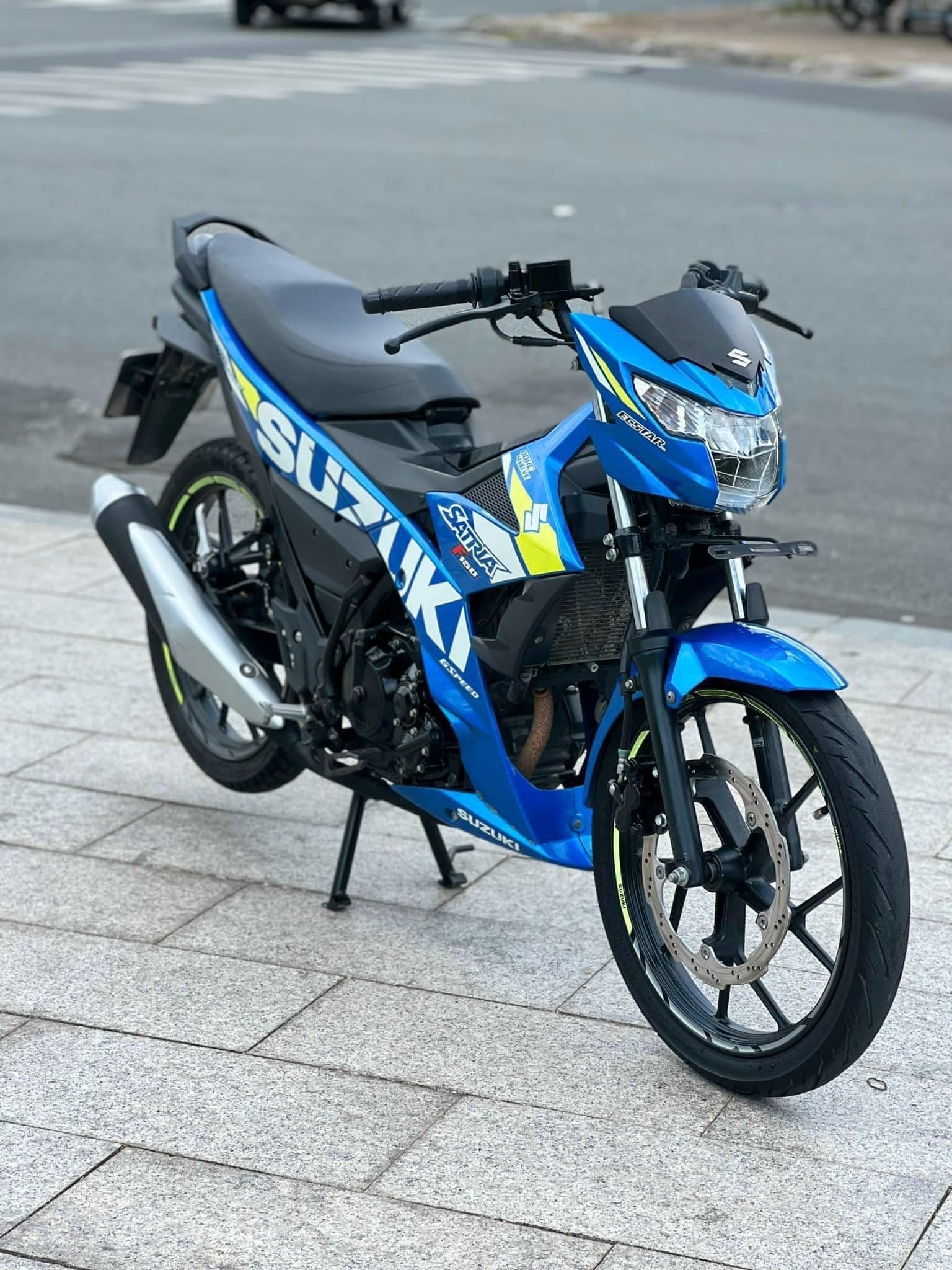 Suzuki Satria Xanh Bạc Đen Việt Nam